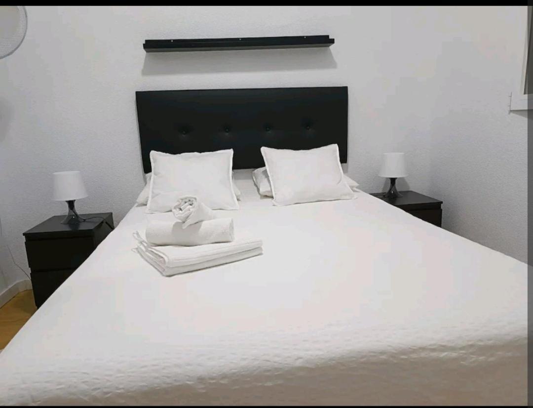 Comoda Habitacion Madrid Ngoại thất bức ảnh