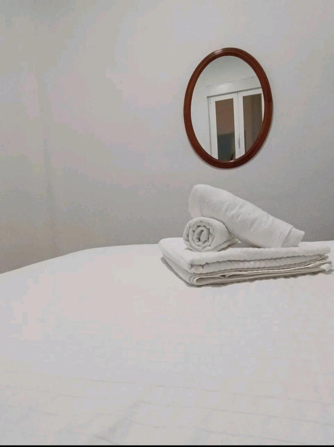Comoda Habitacion Madrid Ngoại thất bức ảnh